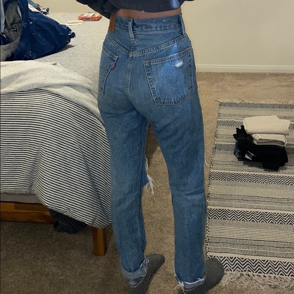 Levi’s 501 Jeans - Picture 3 of 10